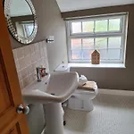 Fryers 3 Bedroom Sleeps 6 Holiday home Scarborough