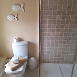Fryers 3 Bedroom Sleeps 6 Holiday home Scarborough