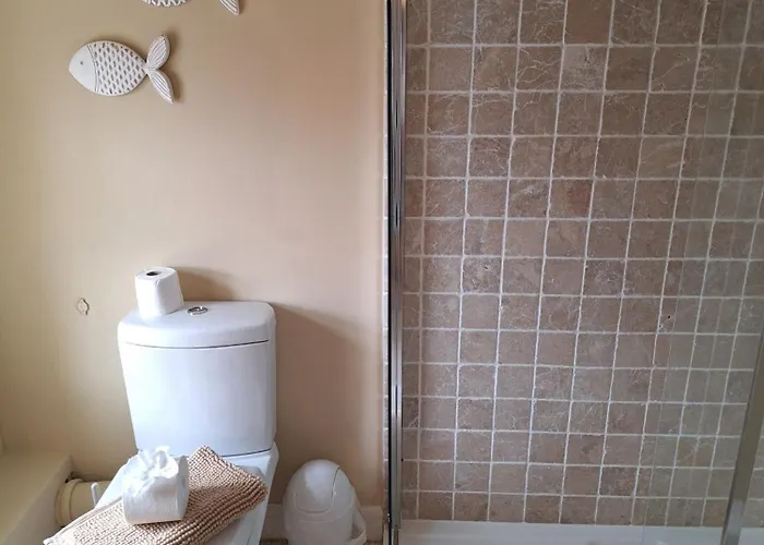 Fryers 3 Bedroom Sleeps 6 Nyaraló Scarborough