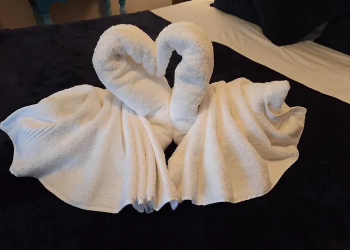 Fryers 3 Bedroom Sleeps 6 Nyaraló