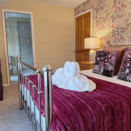 Fryers 3 Bedroom Sleeps 6 Nyaraló *