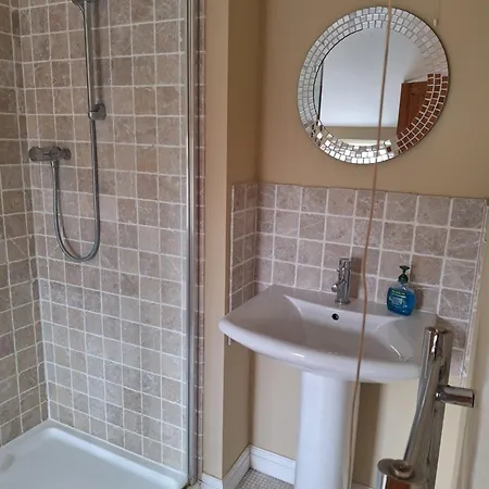 Fryers 3 Bedroom Sleeps 6 * Scarborough