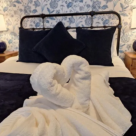 Fryers 3 Bedroom Sleeps 6 Feriehus Scarborough