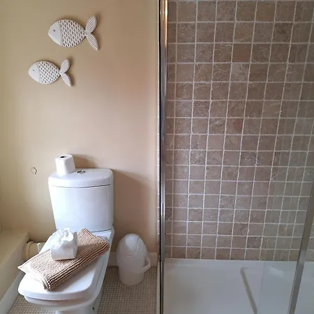 Fryers 3 Bedroom Sleeps 6 Feriehus Scarborough